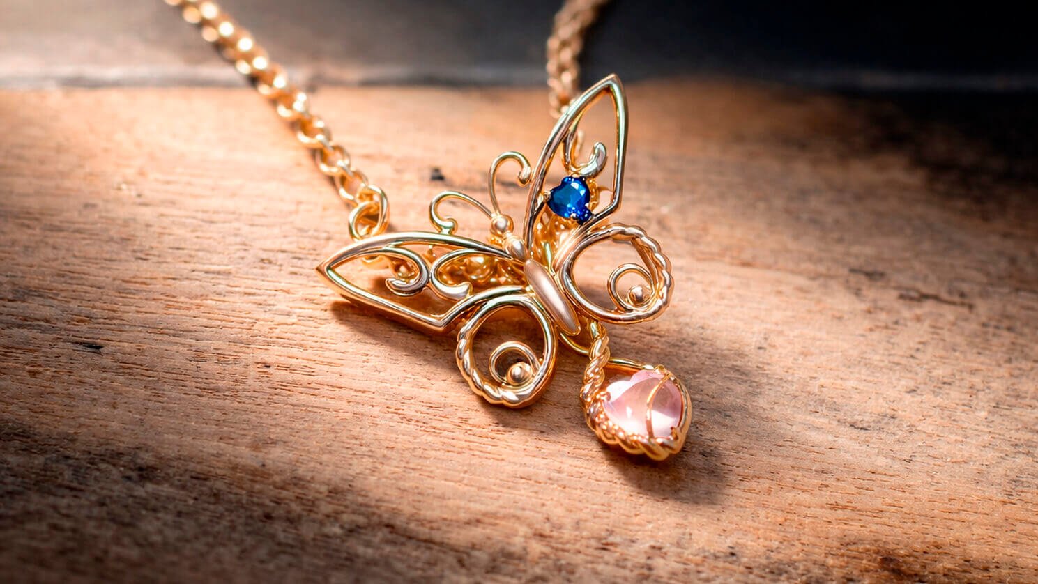 Speciallavede smykker - Design dine egne dr&oslash;mmesmykker hos os