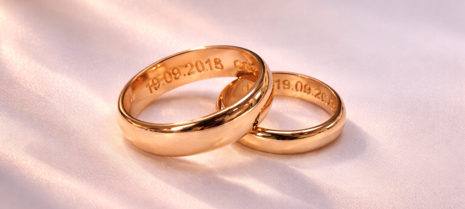 Speciallavede smykker - Design dine egne dr&oslash;mmesmykker hos os