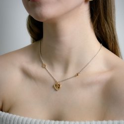 Elegant halskde i 18 Kt guld og hvidguld eller slv med en bl diamant